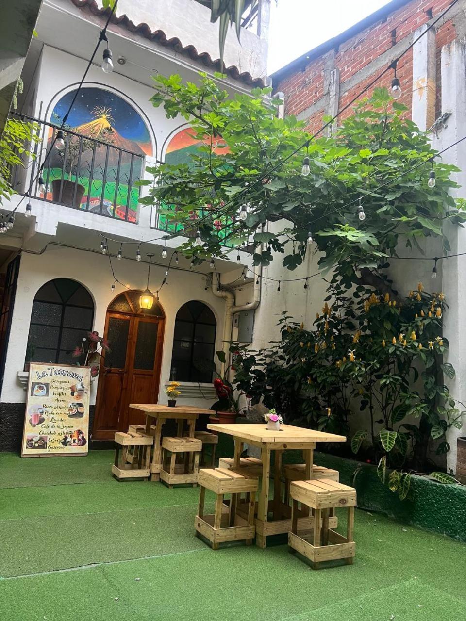Hotel Alma Maya Antigua Exterior photo